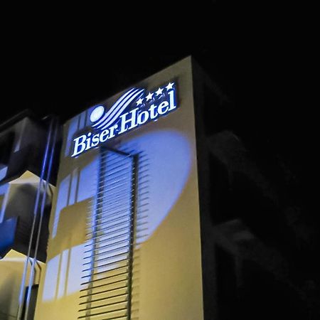Biser Hotel Derventa ภายนอก รูปภาพ