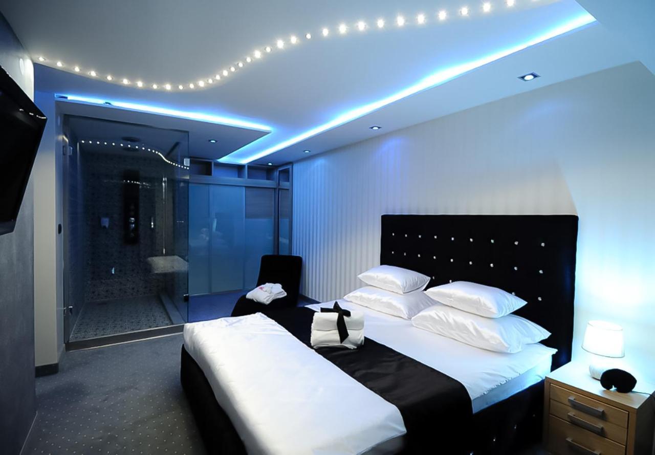Biser Hotel Derventa ภายนอก รูปภาพ