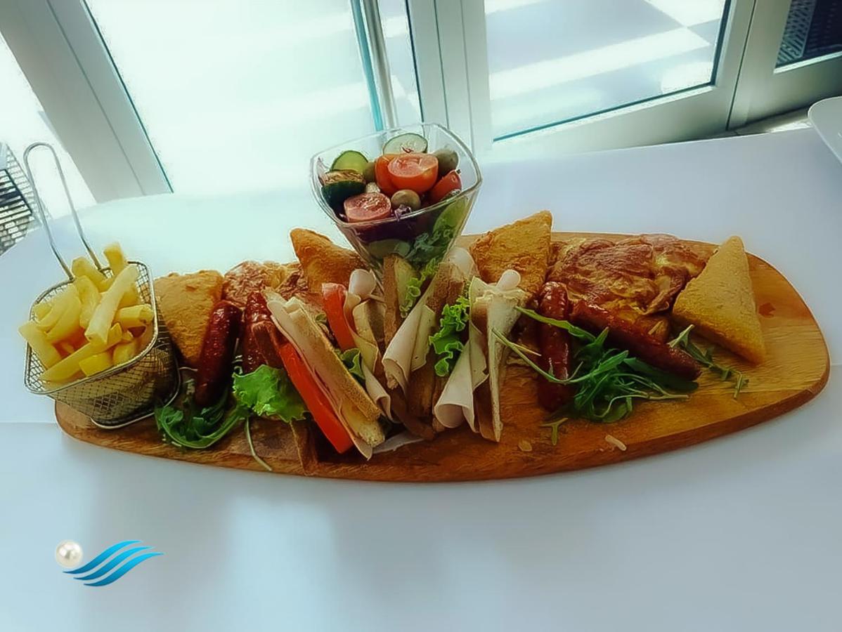 Biser Hotel Derventa ภายนอก รูปภาพ